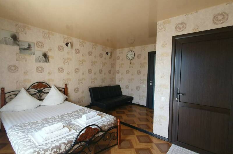 «Полулюкс» 2+2х-мест., (двусп. кр. + диван)