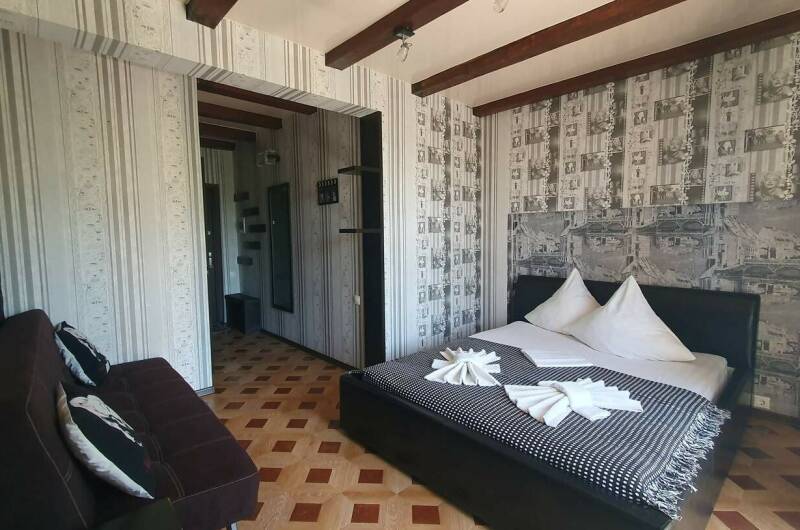 «Полулюкс» 2+2х-мест., (двусп. кр. + диван)