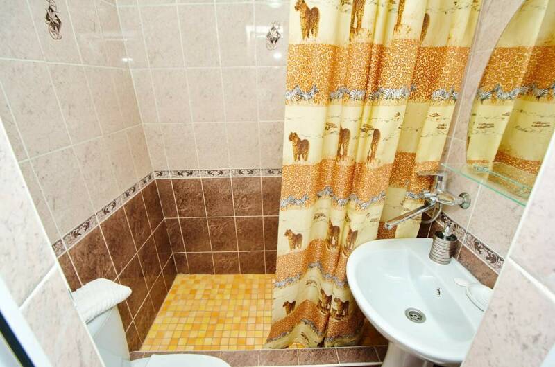 Трехместный с балконом и микроволновой печью