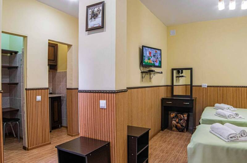 Трехместный на первом этаже