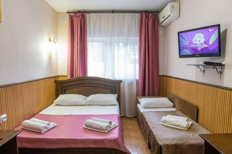 Семейный двухкомнатный, 5 мест, первый этаж