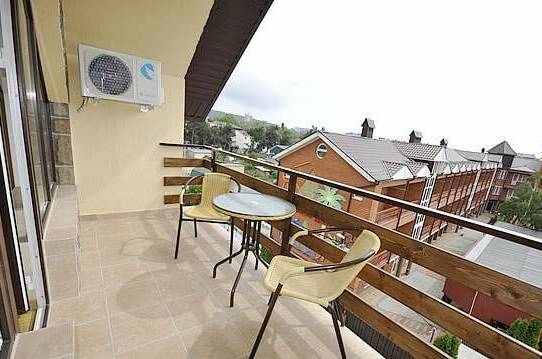 2х комнатный на 4−5 ч