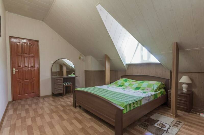 Комнаты на 6 человек