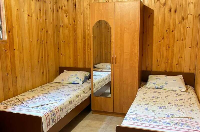 3-х местный номер «Эконом» (душ+туалет)