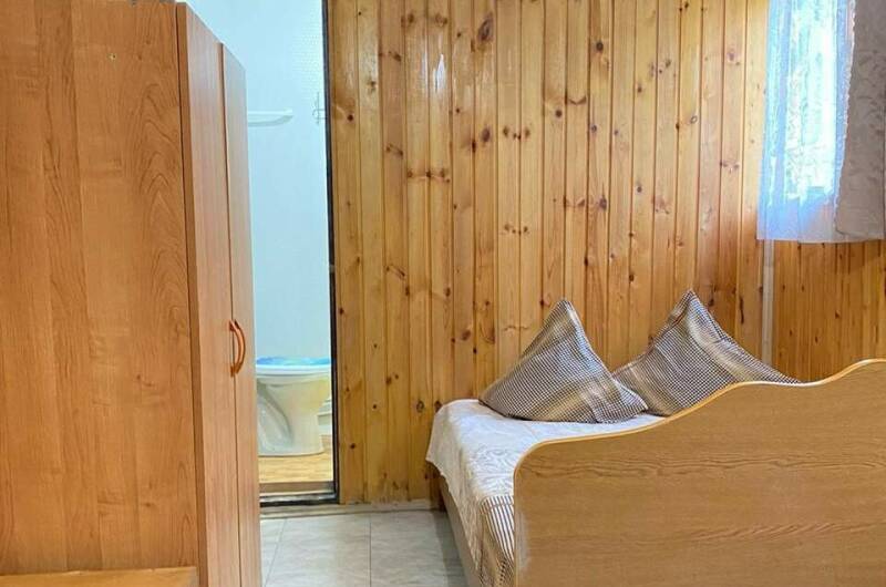 3-х местный номер «Эконом» (душ+туалет)