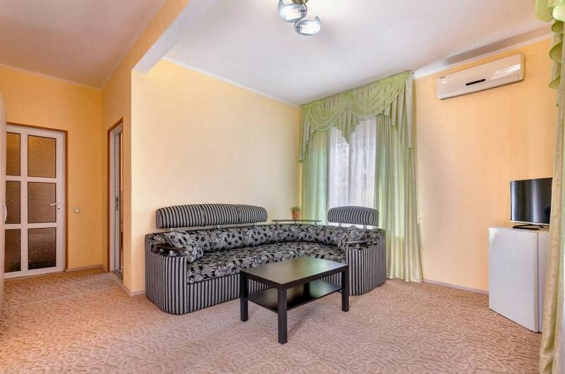 Двухкомнатный номер «Семейный»