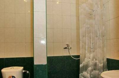 Трёхместный номер с удобствами