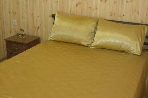 Двухместные номера на втором этаже с видом на горы