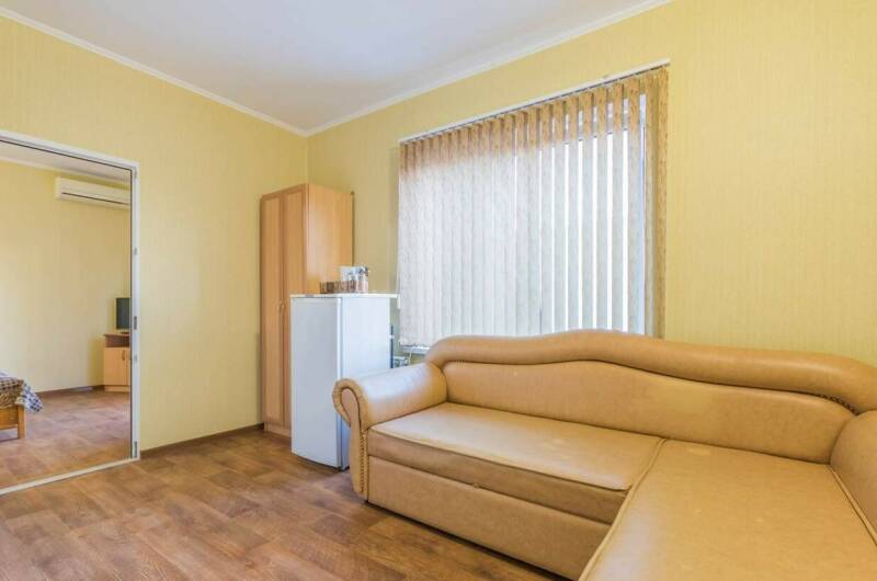 Двухкомнатный номер 4−5мест