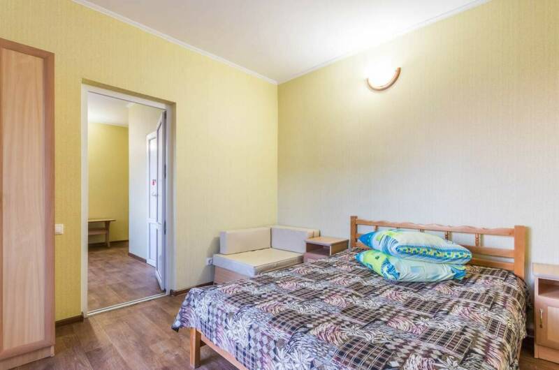 Двухкомнатный номер 4−5мест