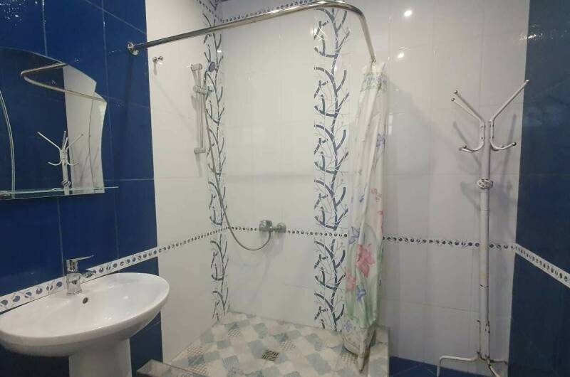 Квартира № 1 (на 3−5 человек) 1 этаж