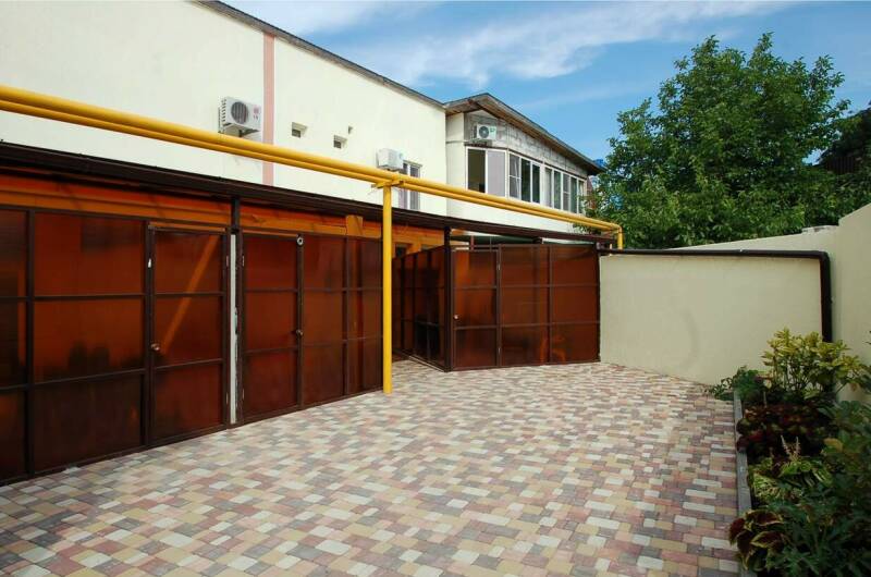 Двухкомнатный с кухней. Первый этаж