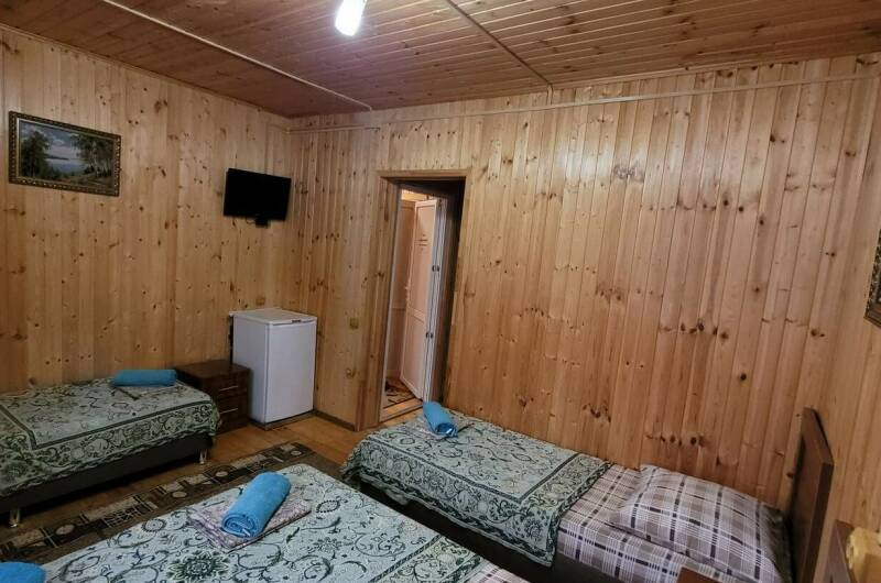 4-х местный номер с удобствами #8