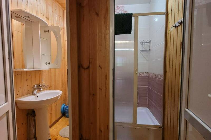 4-х местный номер с удобствами #8