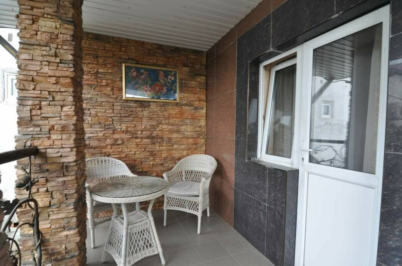 2-х местный с отдельным входом и балконом