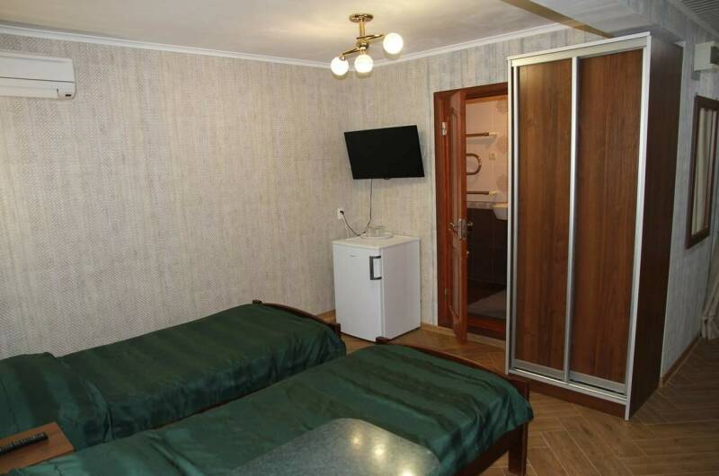 2-ух местный с доп. и балконом