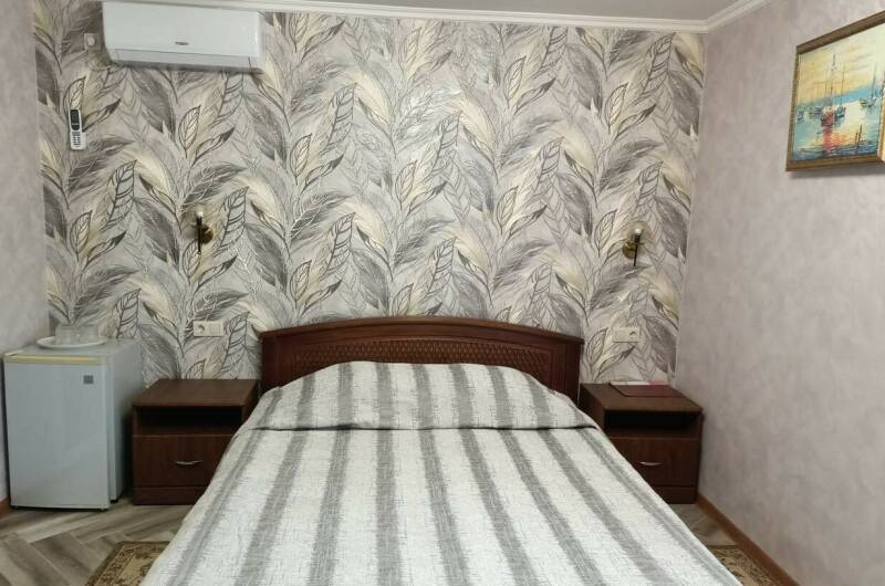 2-ух местный с раскладным креслом и балконом