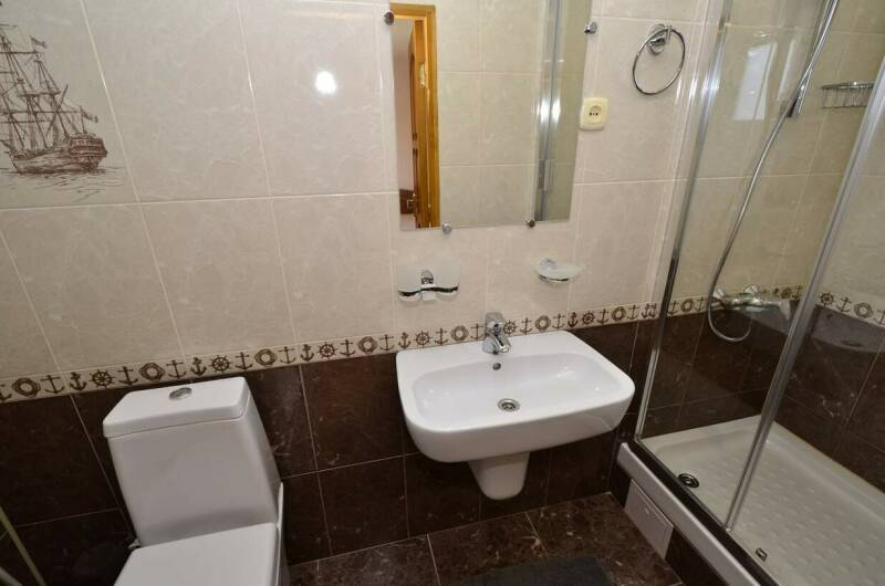 2-х местный с 2 доп. местами и балконом