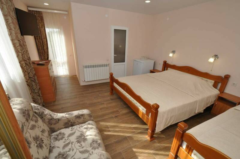 3-х местный с доп. местом и балконом