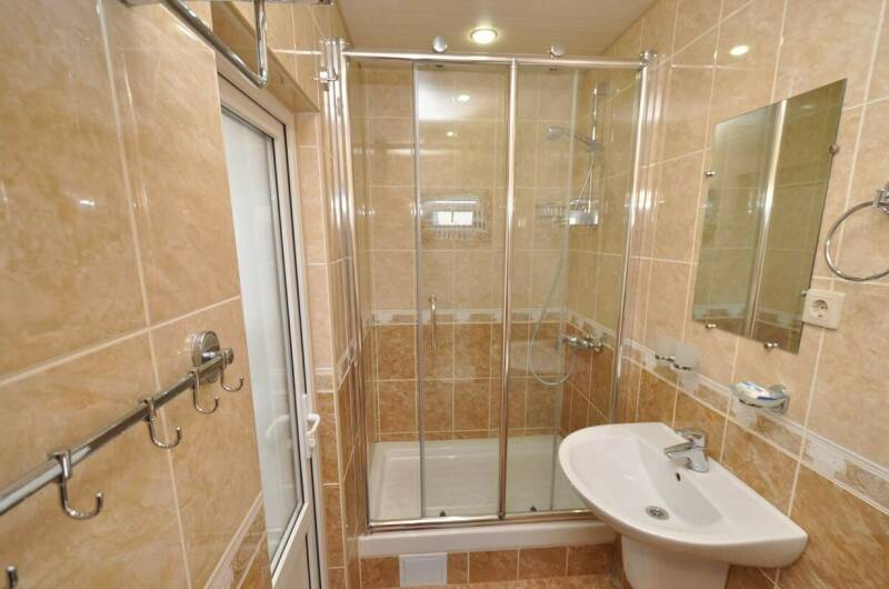 3-х местный с доп. местом и балконом