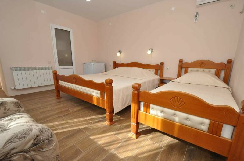 3-х местный с доп. местом и балконом