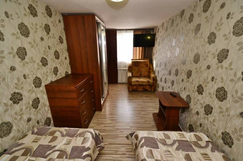 Двухкомнатный номер с кухней, балконом 6 человек