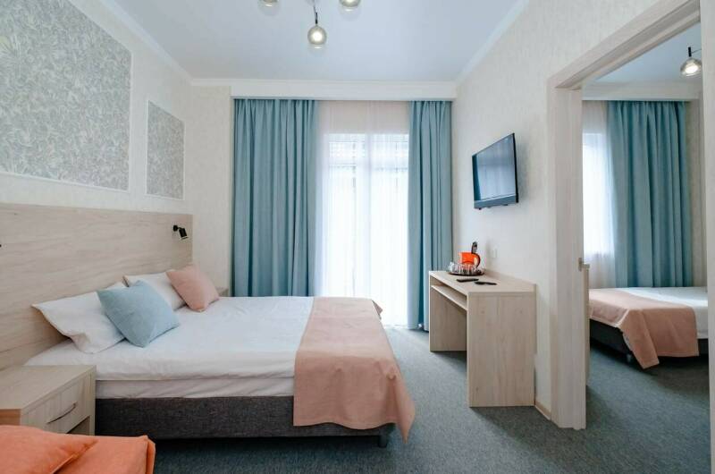 Двухкомнатный номер с балконом