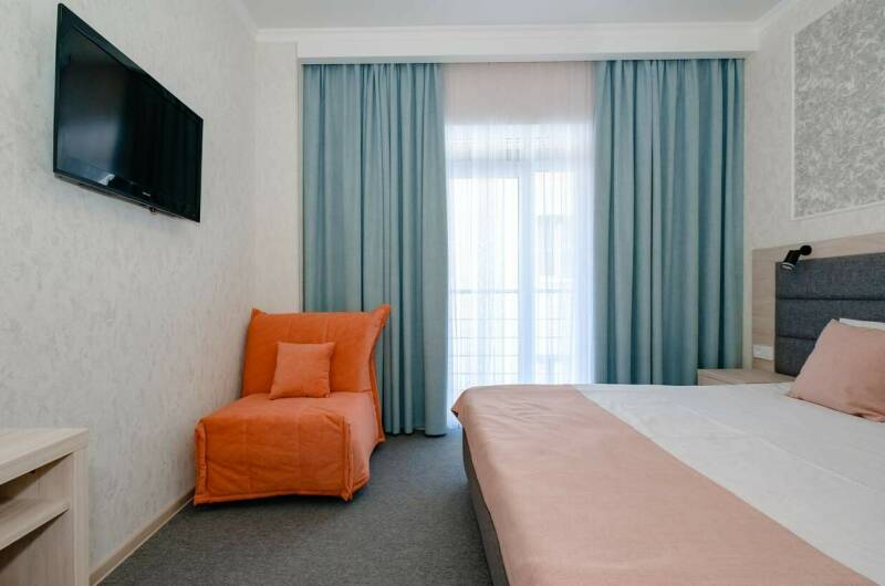 Двухместный номер с креслом с балконом