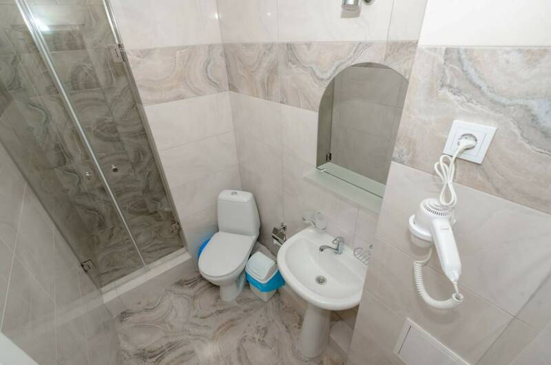 Двухместный номер с креслом с балконом