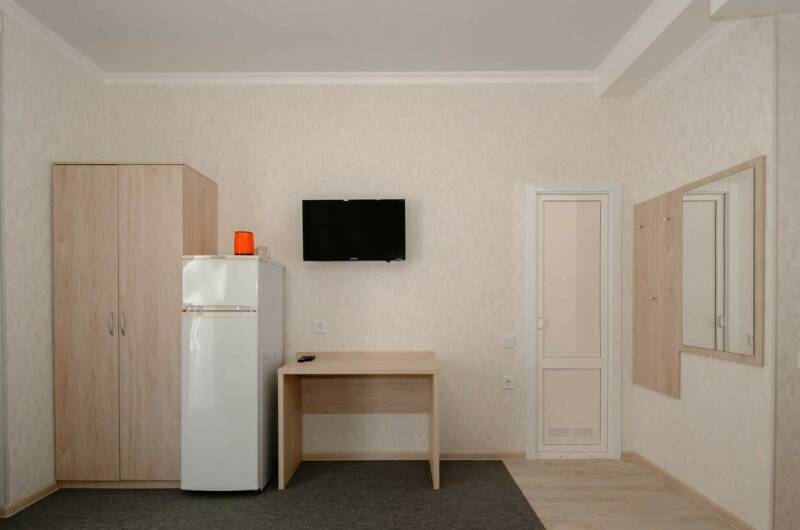 Трехместный номер с балконом