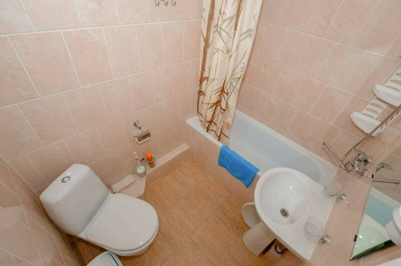 Двухкомнатный номер на первом этаже