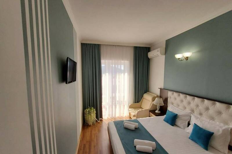 2-х местный номер с удобствами и балконом (фасад)