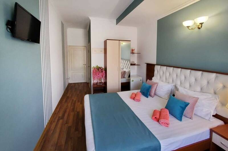 2-х местный номер с удобствами и балконом (фасад)