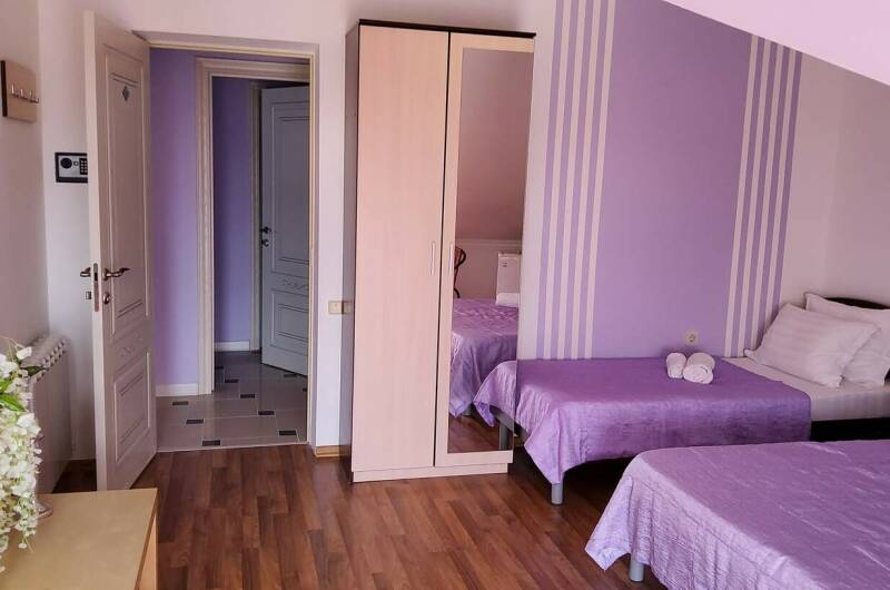 Семейный 2- комнат. номер без балкона на 4 этаже