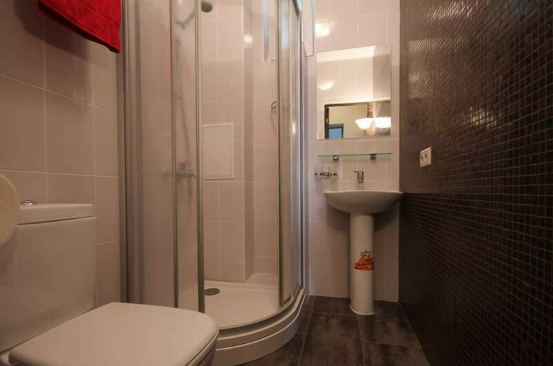 С окнами на сосновый бор