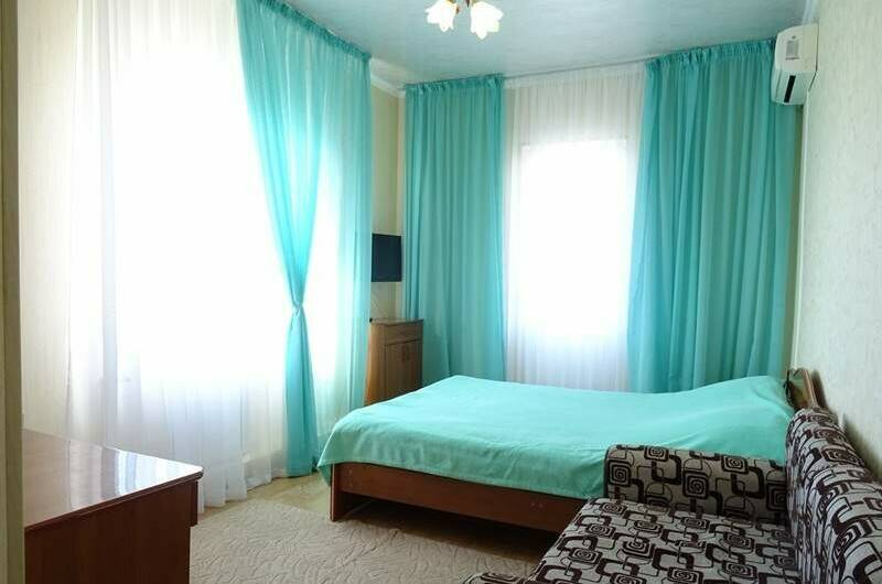 3-х местный «Стандарт» с балконом и видом на море