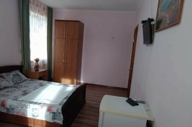 Трёхместный номер с удобствами