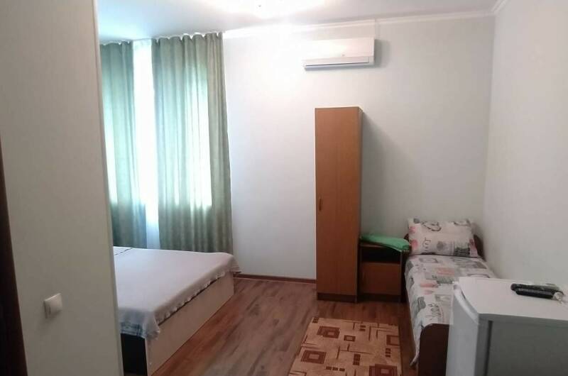 Четырёхместный номер с удобствами № 14