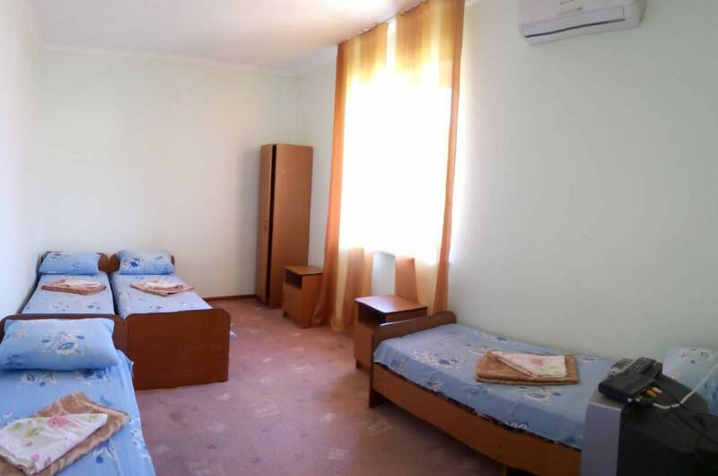 4- х местный эконом с кондиционером и телевизором