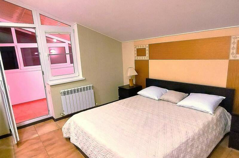 Стандартный Двухместный балконом и одной кроватью