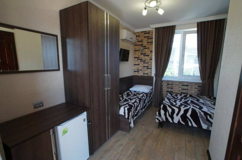 Трёхместный стандарт с балконом