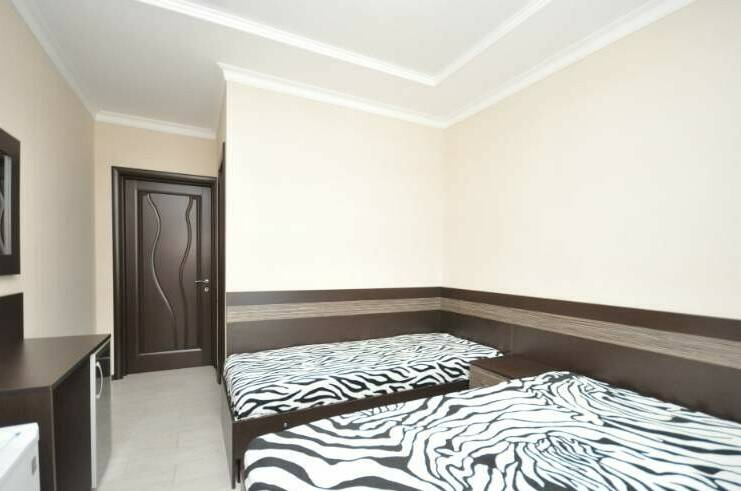 Трёхместный "Полулюкс"