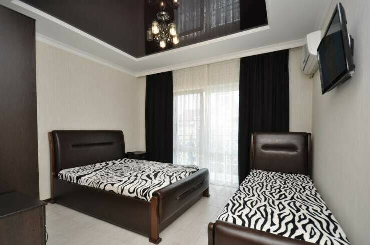 Трёхместный «Люкс» с балконом