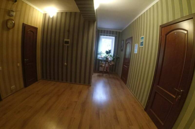 Номер- этаж Морской бриз трех комнатный на 9 мест