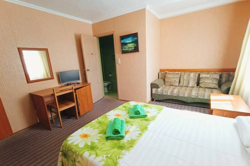 Трехместный номер с удобствами