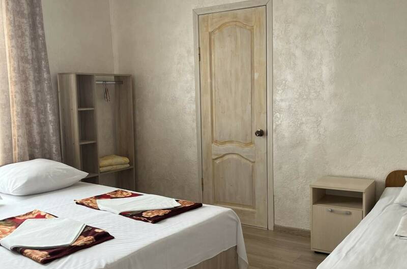 Трехместный с удобствами