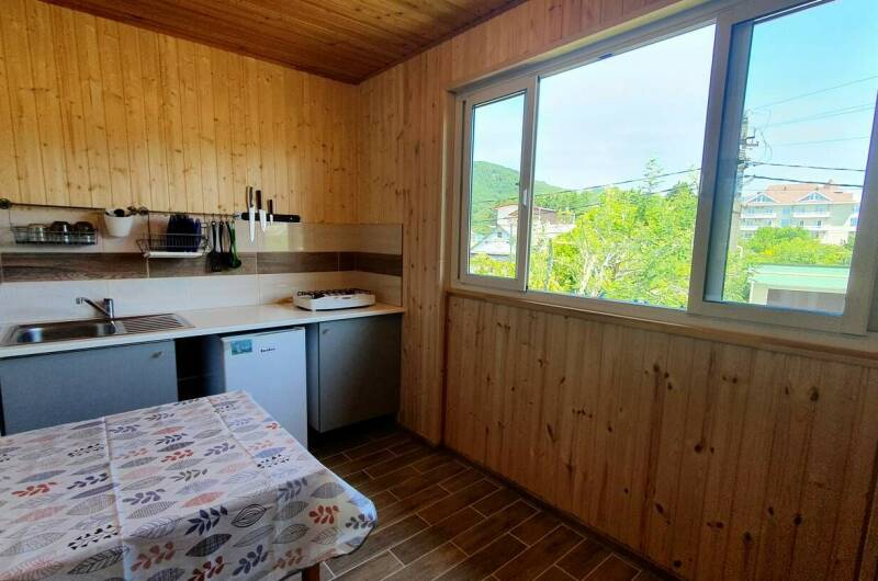 2-х местный с удобствами и кухней на балконе