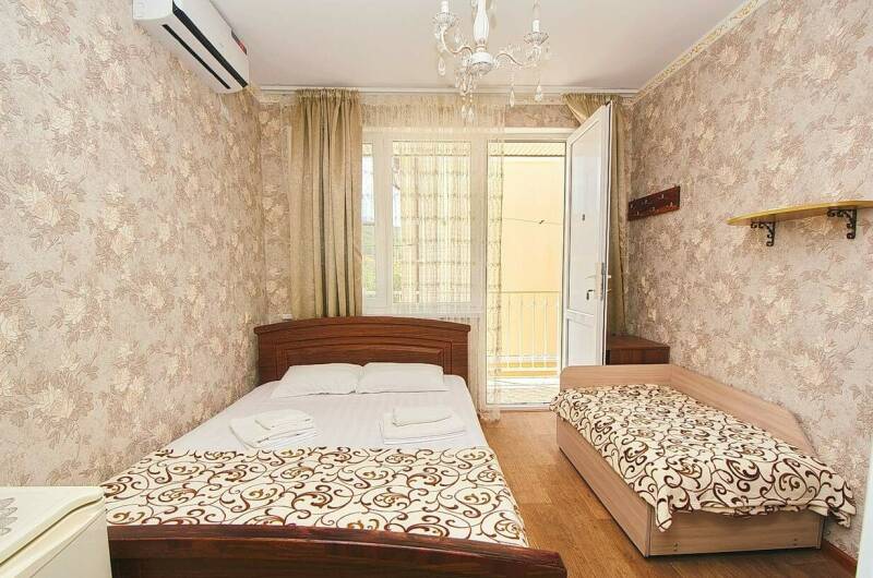 Полулюкс 3х местный с балконом