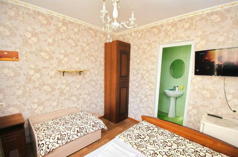 Полулюкс 3х местный с балконом