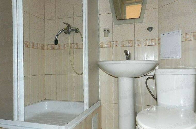 «Полулюкс» 4-х местный с балконом